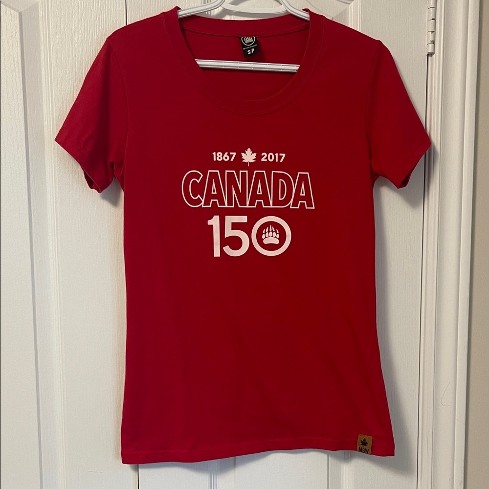 MUSKOKA BEAR WEAR Red Canada 150 T-Shirt